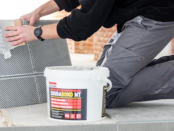 Soudal application floor and wall coverings